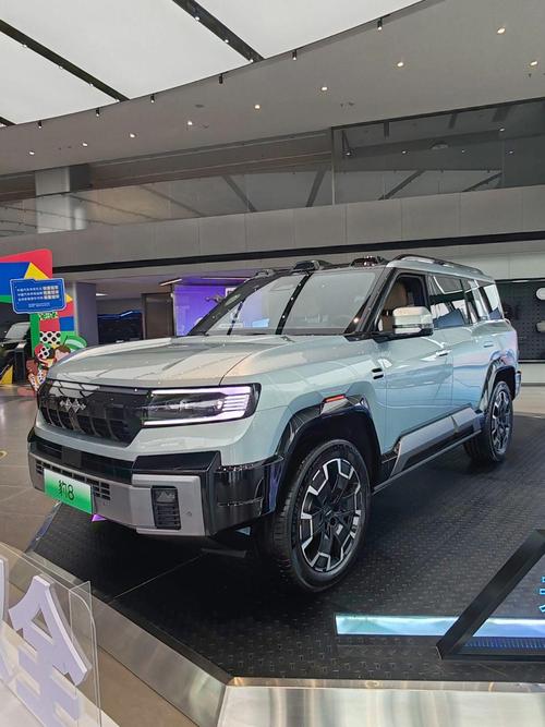 重庆涪陵区鑫欧乐企业管理咨询比亚迪方程豹硬派越野的爆款，英菲尼迪35周年与你共成长